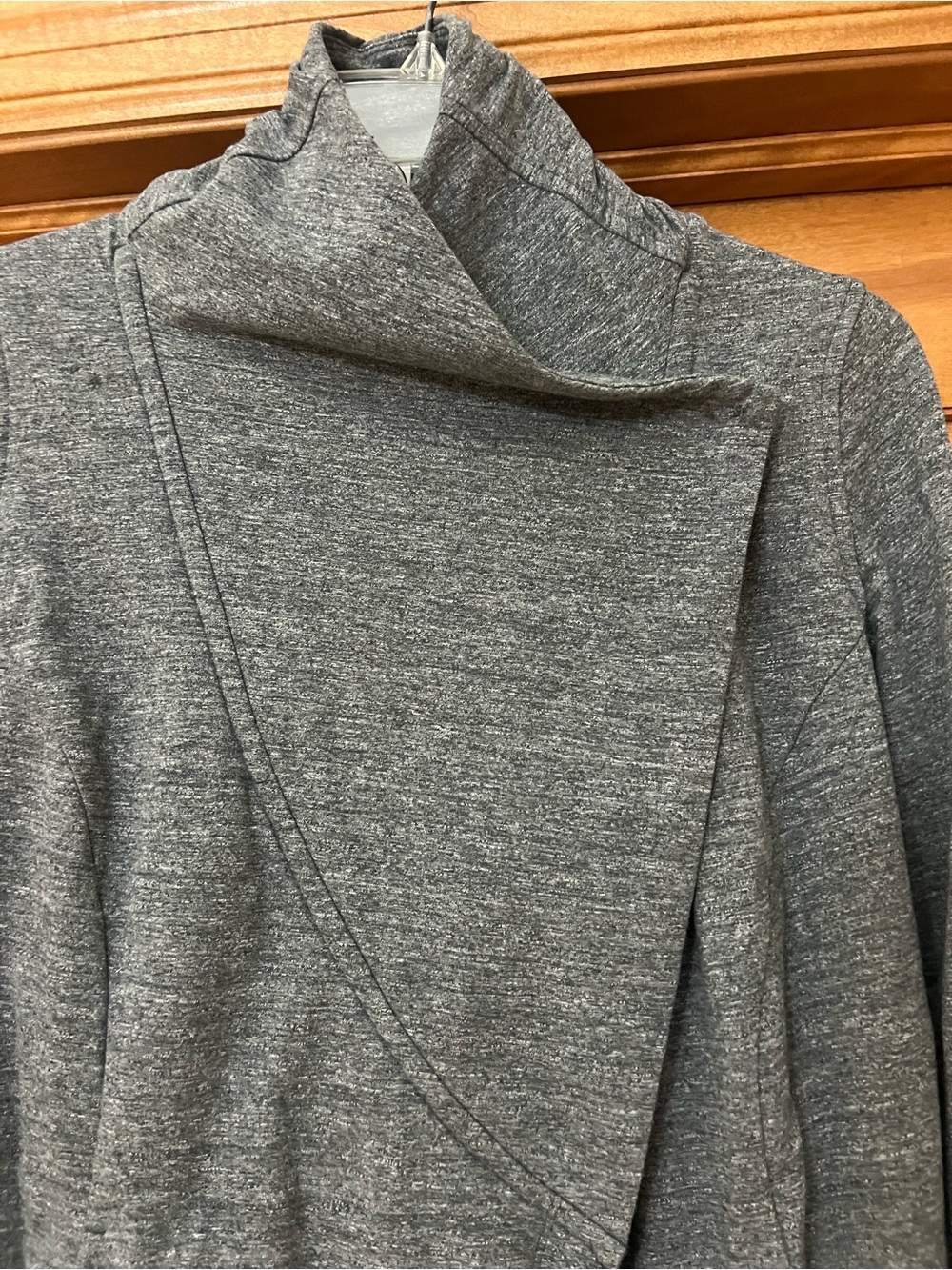 Lululemon Wrap Jacket Size 4‎ Gray Knit Snap Button Mock Neck Pockets - Picture 3 of 13